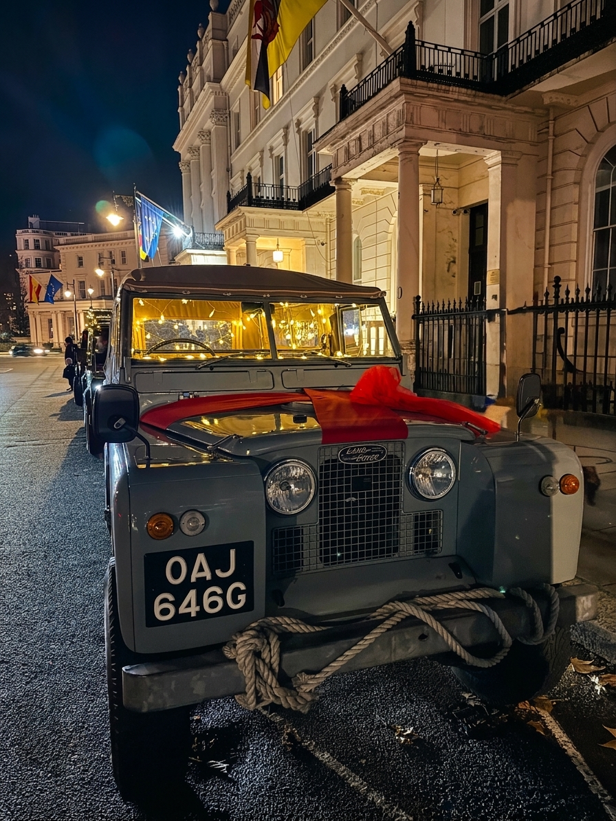 Mud, Fairy Lights, and a Rolling Convoy of Defenders: Christmas Evening in London